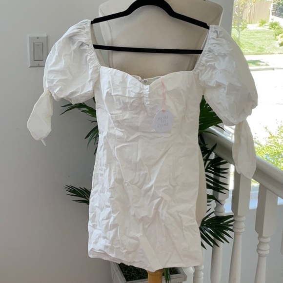 More To Come  Amora Bow Mini Dress, Size: XS - Picture 4 of 9